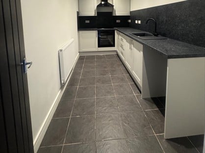 1 Bed Flat, Hartshill Road, ST4