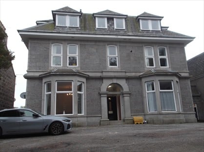 2 Bed Flat, Pitstruan House, AB10