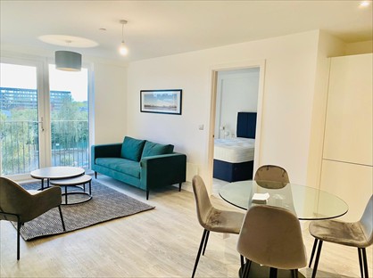 1 Bed Flat, Middlewood Plaza, M5