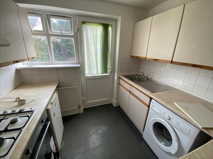 1 Bed Flat, Hanworth Road, TW3