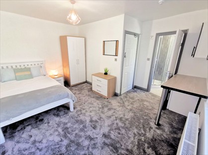 Room in a Shared House, West Boulevard, B32