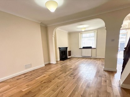 3 Bed Terraced House, Cheltenham Terrace, CF31