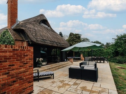 4 Bed Detached House, Playhatch Road, RG4