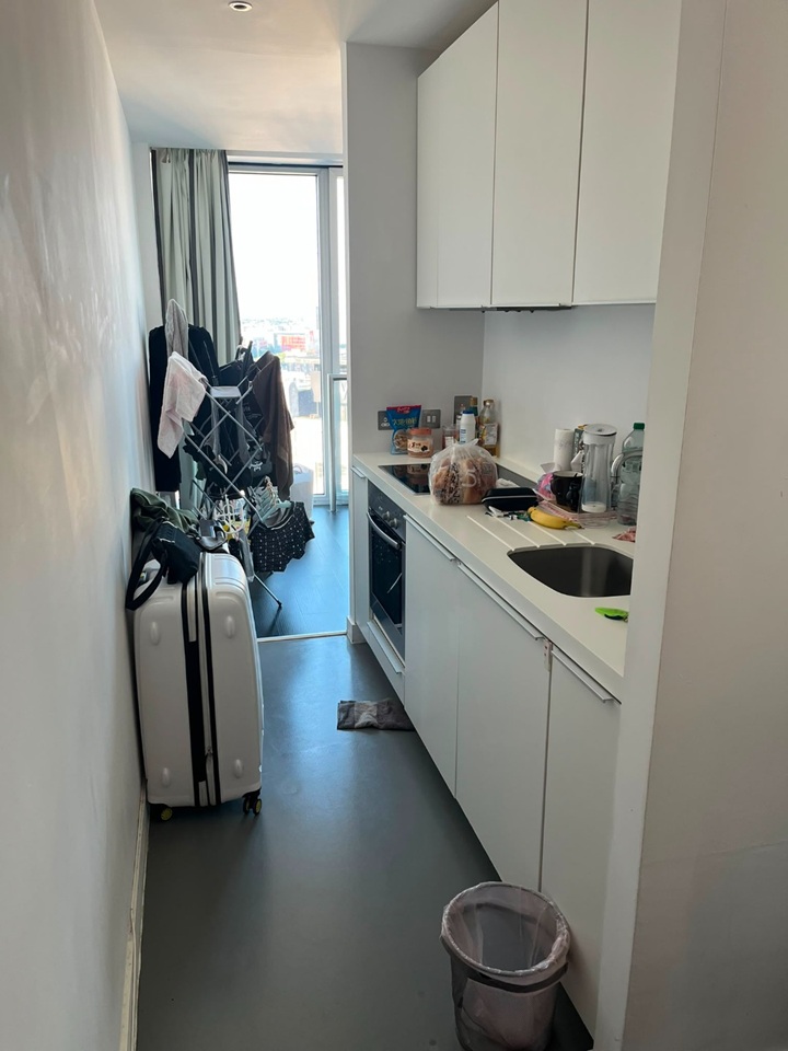 Studio Flat, The Rotunda, B2 photo 3