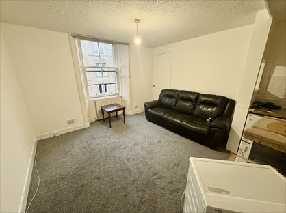1 Bed Flat, Rosefield Street, DD1