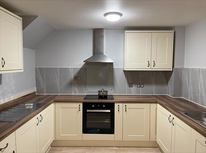 3 Bed Terraced House, Arnett Avenue, RG40
