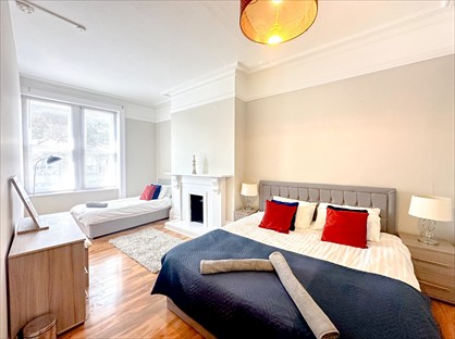 3 Bed Flat, West Hill Road, BH2