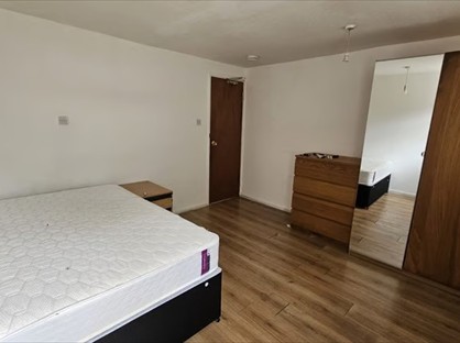 Room in a Shared House, Daniels Welch, MK6