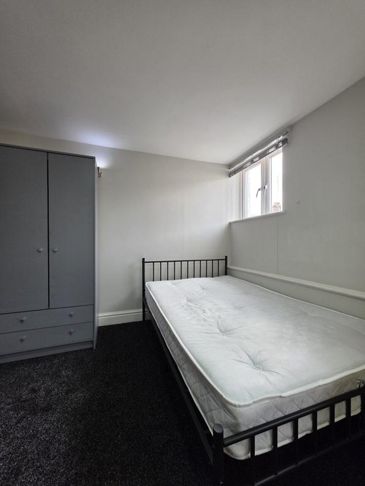 Studio Flat, Lower Cathedral Road, CF11, N1 7GU