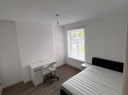 Room in a Shared House, Greenheath Road, WS12