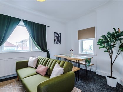 2 Bed Flat, Cliff Place, FY2