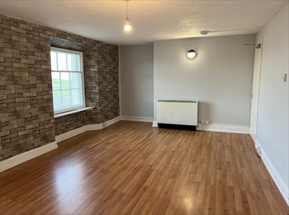 2 Bed Flat, High Street, EX34