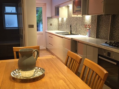 2 Bed Semi-Detached House, Cambridge Road, KT1