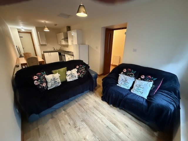 2 Bed Flat, Ark Lane, G31, N1 7GU