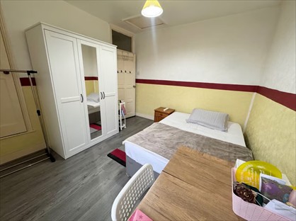Room in a Shared House, Upperton Road West, E13