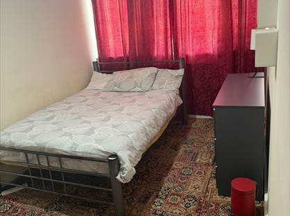 Room in a Shared House, Orsett Terrace, IG8