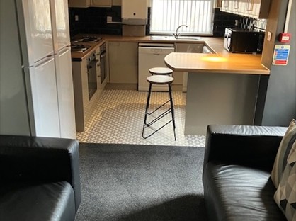 6 Bed Terraced House, Albert Road, TS1