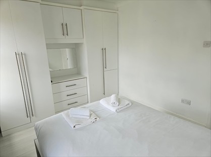 3 Bed Semi-Detached House, Gloucester Road, CR0