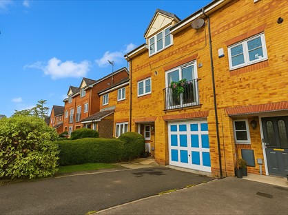 4 Bed Semi-Detached House, Kingfisher Way, FY7