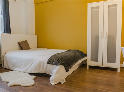 Room in a Shared Flat, Couples Allowed, W2