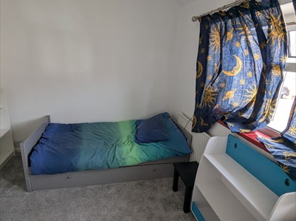 Room in a Shared House, Fir Tree Road, GU1