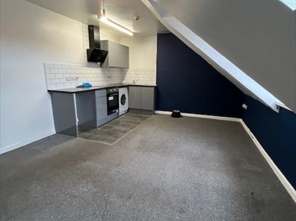 1 Bed Flat, Park End Road, GL1