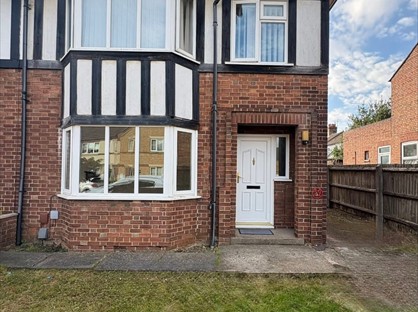 3 Bed Semi-Detached House, Midland Road, PE3