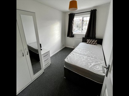 Room in a Shared House, Ombersley Close, B98