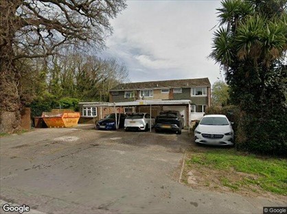 Studio Flat, Charlton Road, TW17