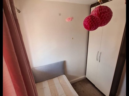 Room in a Shared House, Merlin Grove, IG6