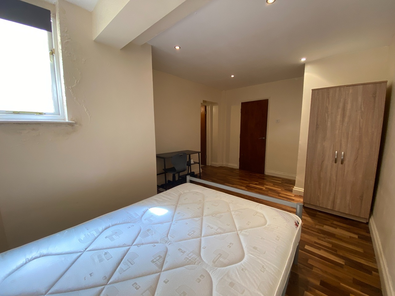 Bristol - 3 Bed Flat, The White House, BS1 - To Rent Now for £2,150.00 p/m