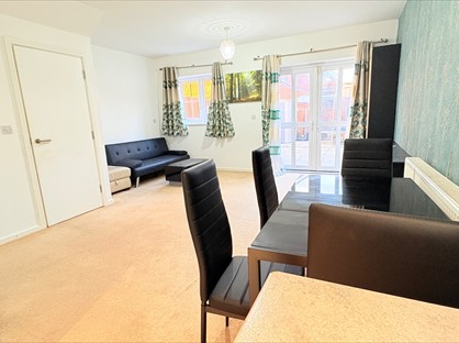 3 Bed Terraced House, Twist Way, SL2