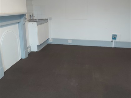 Room in a Shared House, Babbacombe Road, TQ1