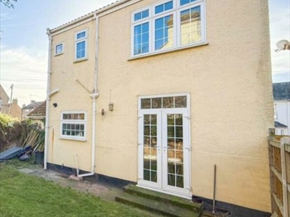 3 Bed Detached House, Crossfield Road, CO15