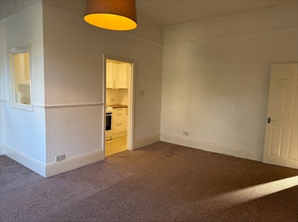 2 Bed Flat, Kew Road, BS23