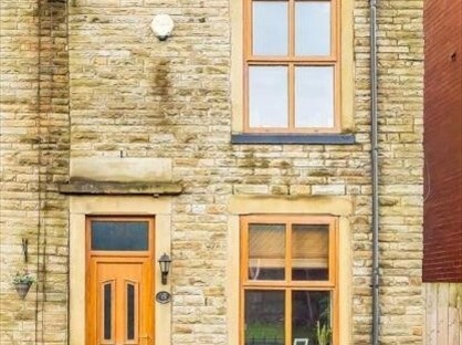 3 Bed End Terrace, Todmorden Road, OL15