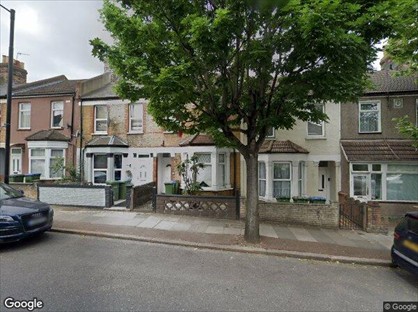 3 Bed Terraced House, Coxwell Road, SE18