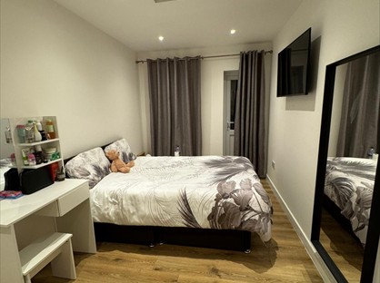 Room in a Shared House, London, UB6