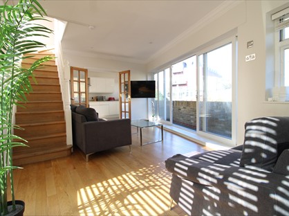 5 Bed Terraced House, Aslett Street, SW18