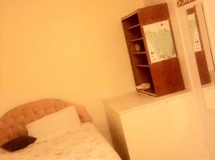 Room in a Shared House, Warwick House, N4