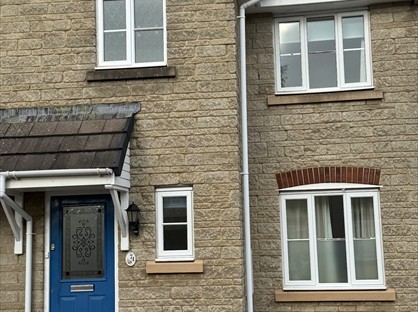 3 Bed Semi-Detached House, Springfield Drive, SN11