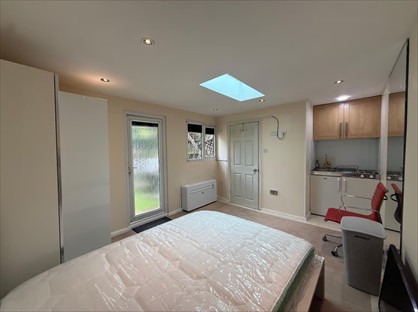 Room in a Shared House, Braemar Gardens, NW9