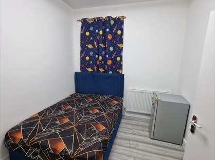 Room in a Shared House, Capworth Street, E10