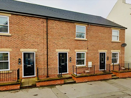 2 Bed Terraced House, Freckleton Street, PR4
