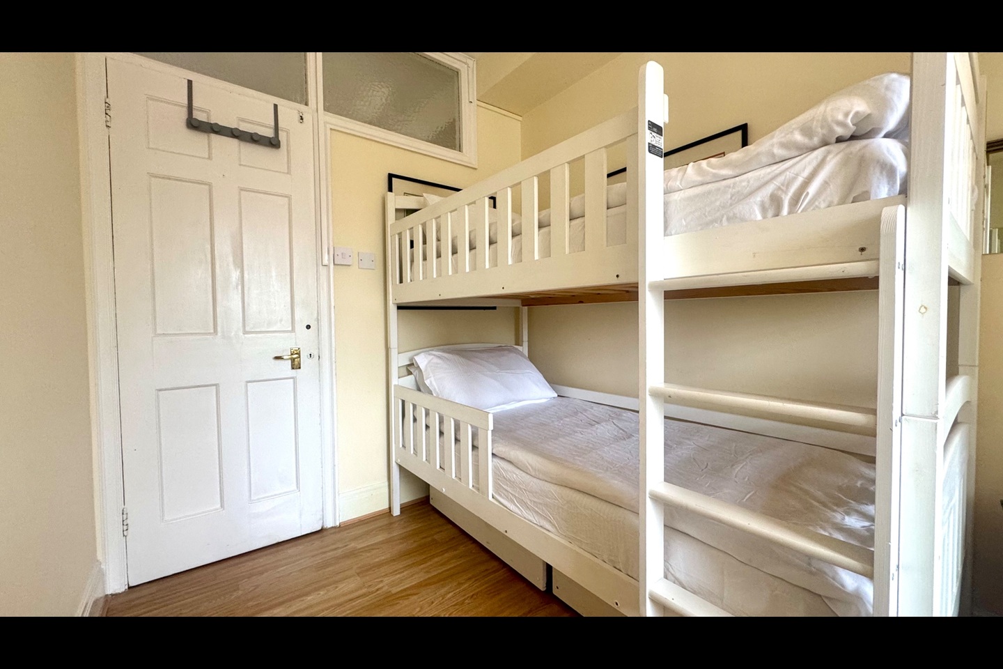 3 Bed Flat, Ralph Court, W2 photo 5