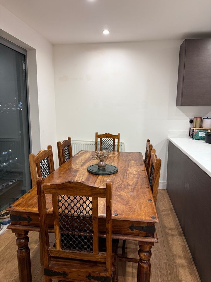 2 Bed Flat, Wilson Tower, E1 photo 3