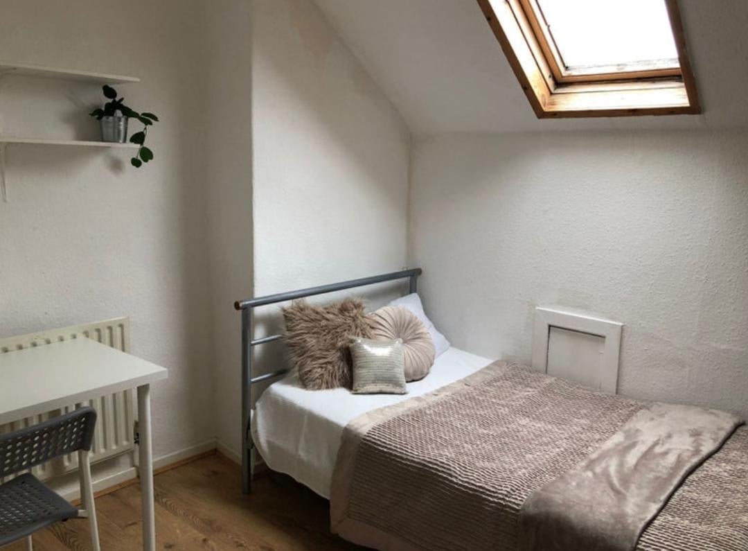 Additional image 3 of Room in a Shared House, Netherland, S10, N1 7GU