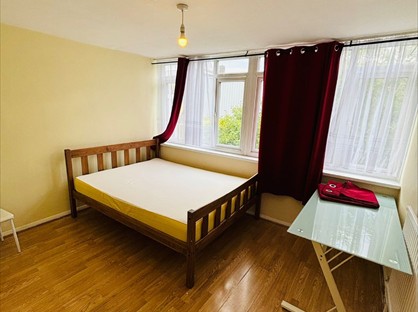 Room in a Shared Flat, Couples Allowed, SW8