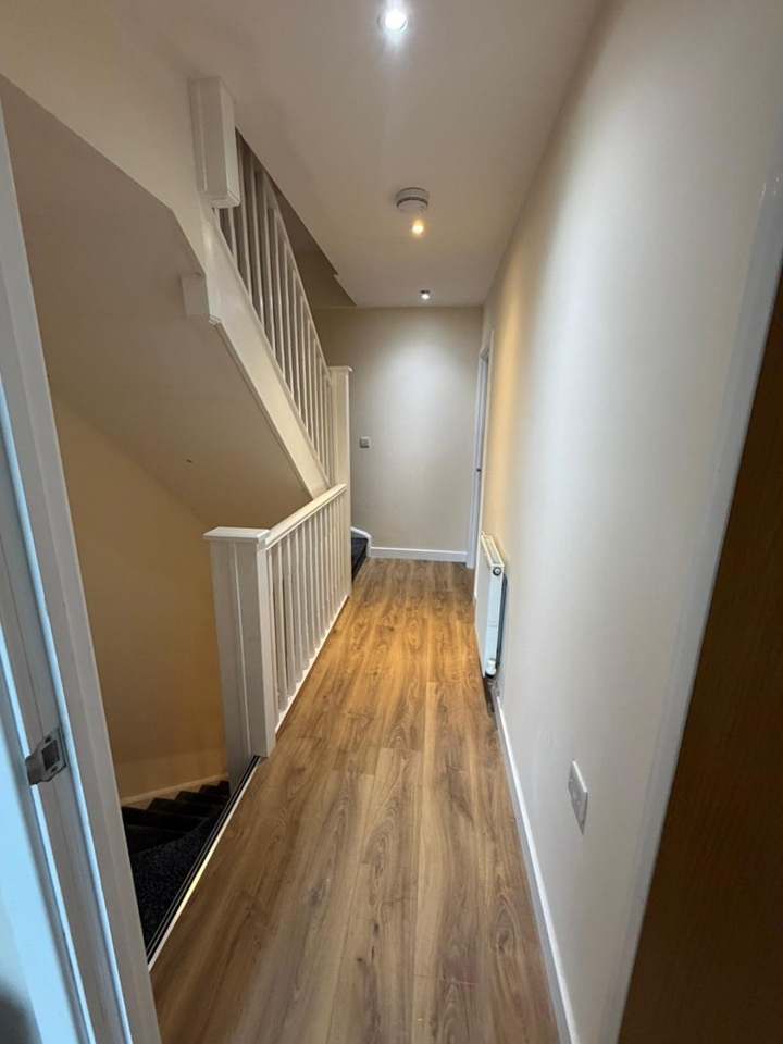 Additional image 12 of Room in a Shared House, Shoreham Street, S2, N1 7GU