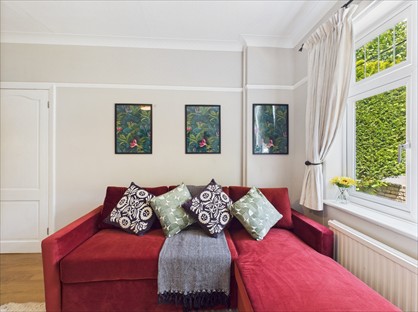4 Bed Semi-Detached House, Merton Hall Gardens, SW20